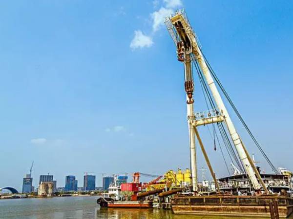 海面漂浮平臺是什么類型的海洋工程設(shè)施？