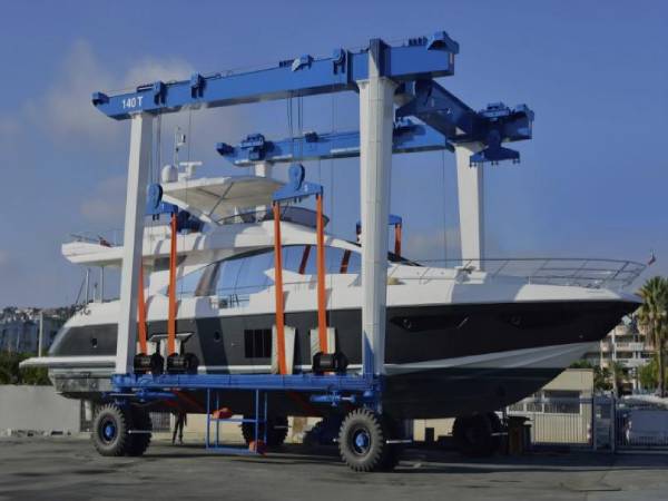 游艇吊的設(shè)計(jì)和制造：游艇吊的設(shè)計(jì)和制造有哪些特殊要求？